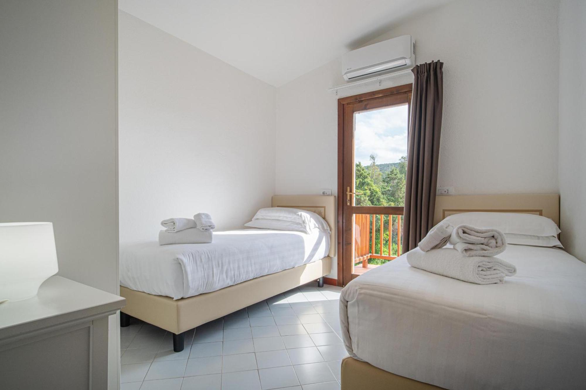 Felix Hotels - Residence Hotel Costa Serena Палау Екстериор снимка