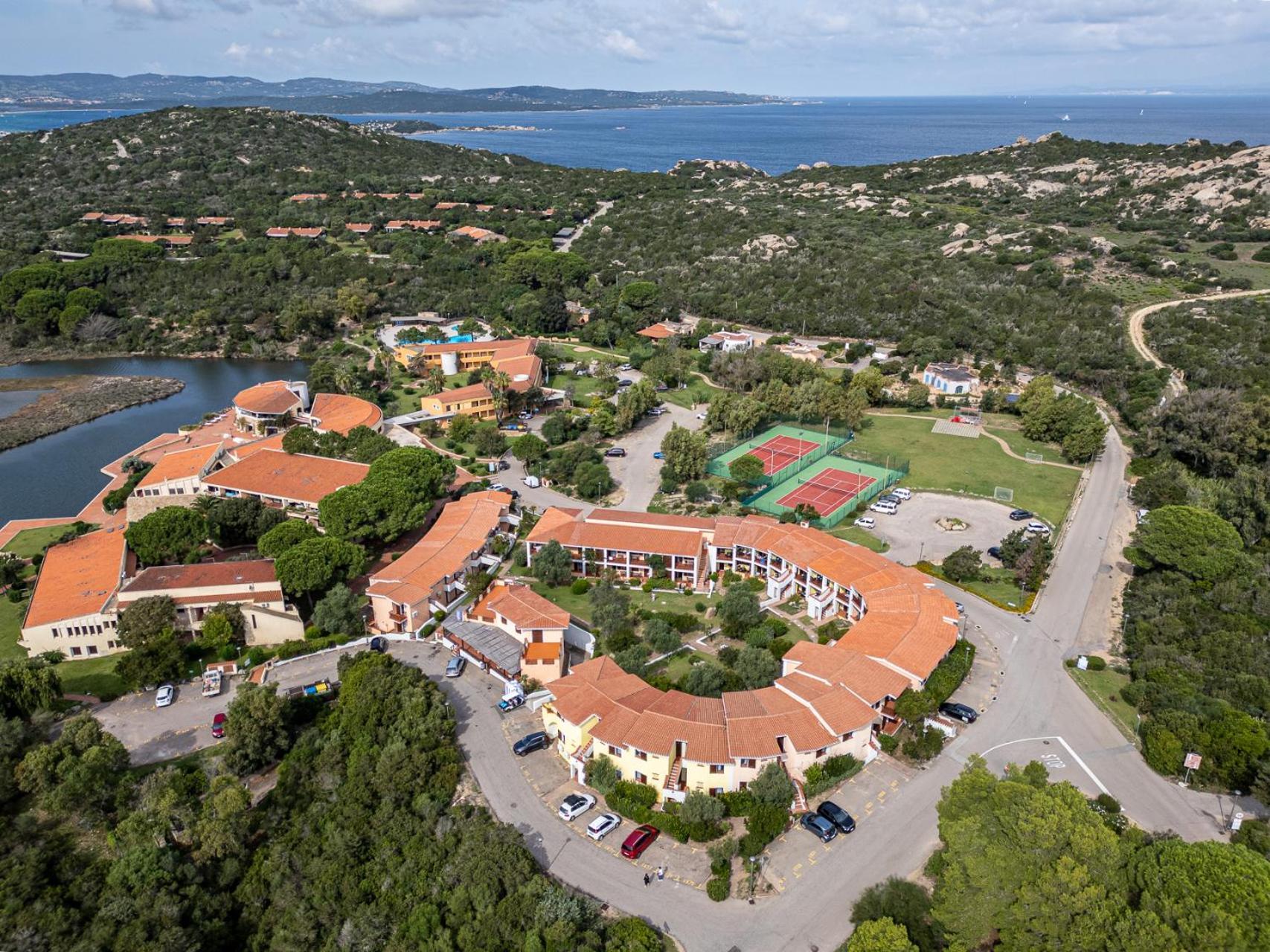 Felix Hotels - Residence Hotel Costa Serena Палау Екстериор снимка